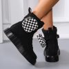 Boot's BT210 - Black