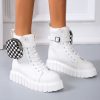 Boot's BT210 - White01