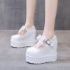 Boot's BT150 - White