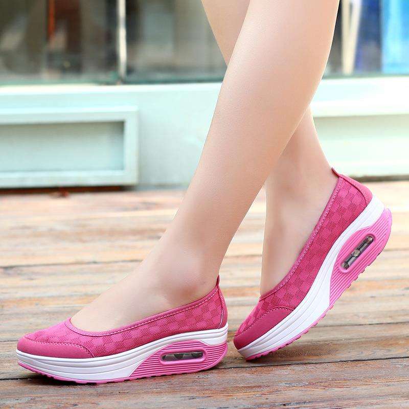 O1CN01cWWXtc1ycqZM4BIgY_838886600.jpg Faux Suede Fancy Girl's Flats - Image 1