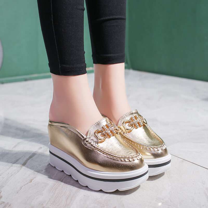 O1CN01d9dEjn2AORZbU8zo7_1043998193.jpg Casual Slip-On Shoes for Quick Outings - Image 1