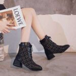 Stylish Snow Boots for Cold Weather - Image 4